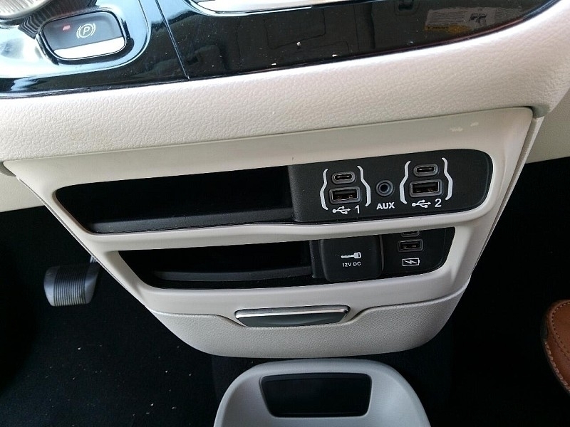 Chrysler Pacifica Touring L FWD 2022 Chrysler Pacifica Touring L FWD 2022