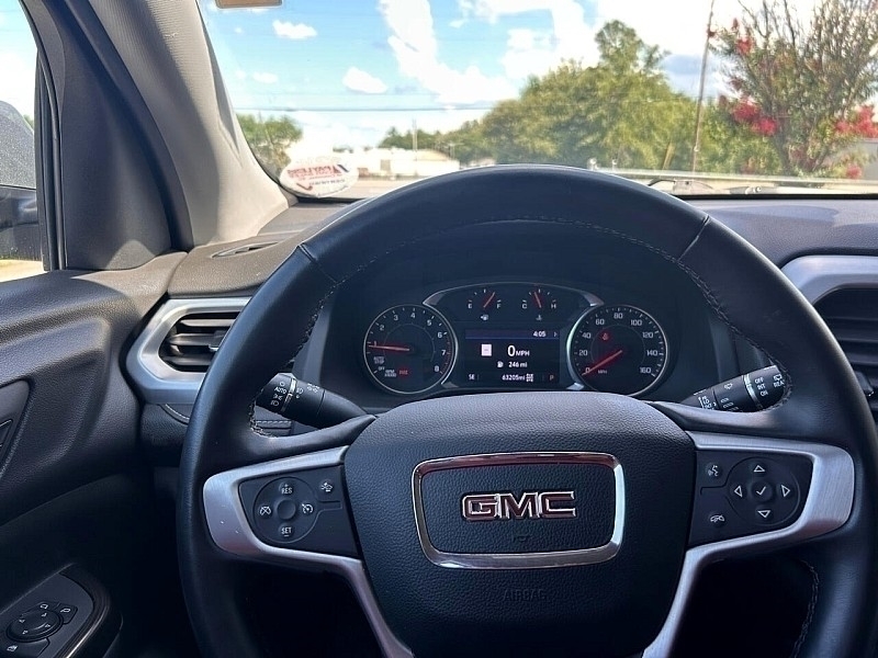 GMC Acadia AWD 4dr SLT 2023 GMC Acadia AWD 4dr SLT 2023