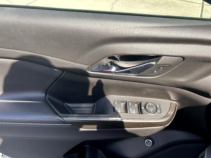 GMC Acadia AWD 4dr SLT 2023