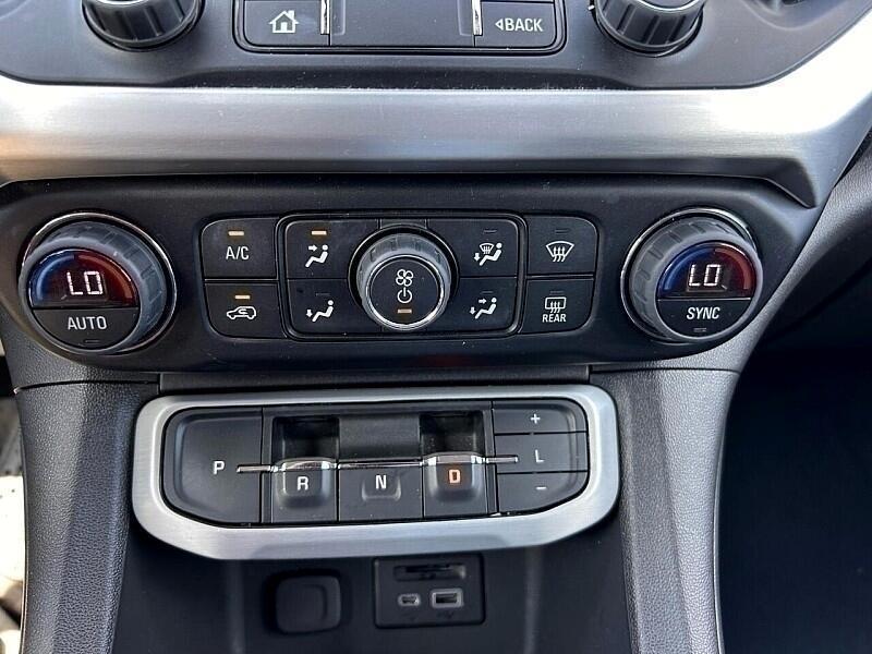 GMC Acadia AWD 4dr SLT 2023