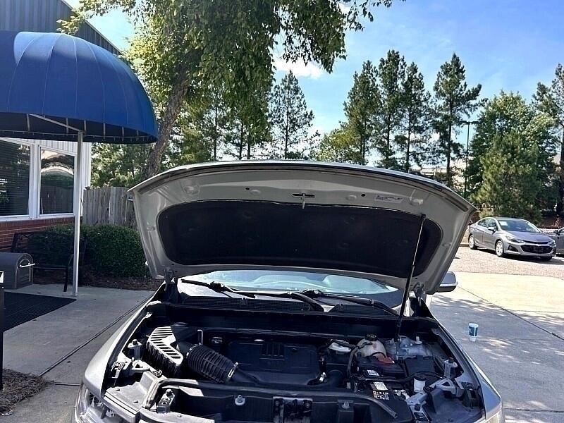 2023 GMC Acadia SLT - Photo 13