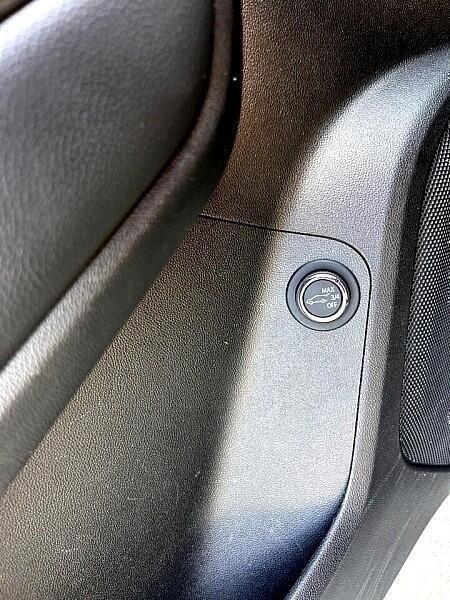 2023 GMC Acadia SLT - Photo 18