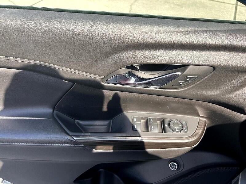 2023 GMC Acadia SLT - Photo 19