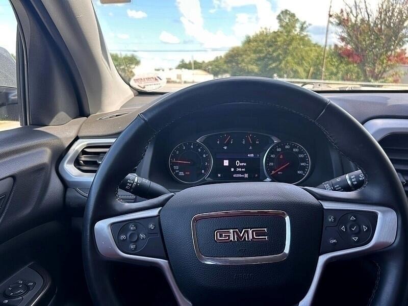 GMC Acadia AWD 4dr SLT 2023