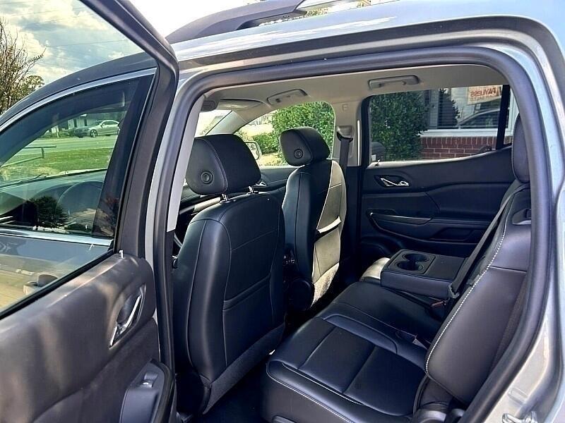 GMC Acadia AWD 4dr SLT 2023