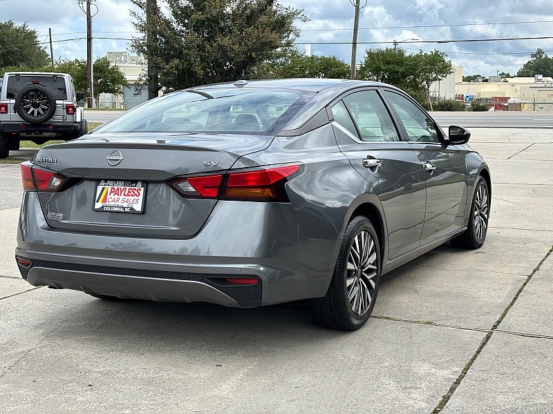 Nissan Altima 2.5 SV Sedan 2024