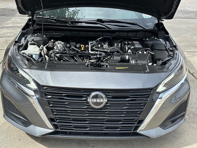 Nissan Altima 2.5 SV Sedan 2024