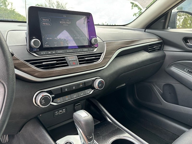 Nissan Altima 2.5 SV Sedan 2024