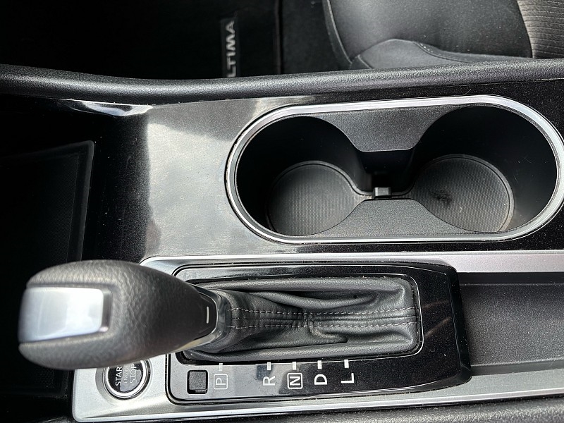 Nissan Altima 2.5 SV Sedan 2024