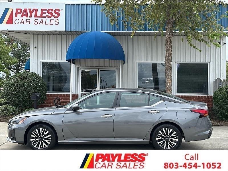 Nissan Altima 2.5 SV Sedan 2024