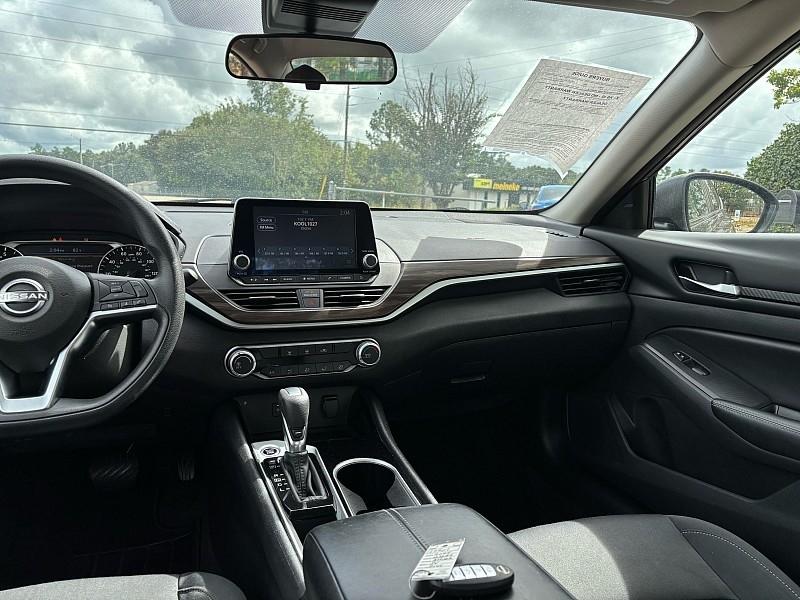 Nissan Altima 2.5 SV Sedan 2024