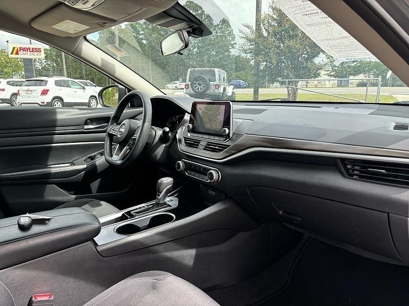 Nissan Altima 2.5 SV Sedan 2024