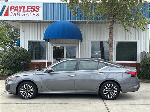 2024 Nissan Altima 2.5 SV Sedan