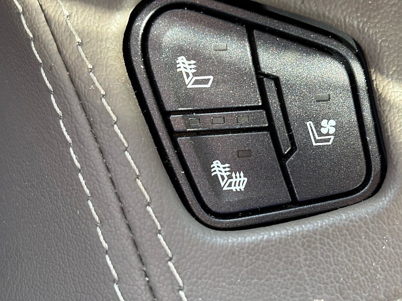 GMC Yukon 4WD 4dr Denali 2019 GMC Yukon 4WD 4dr Denali 2019