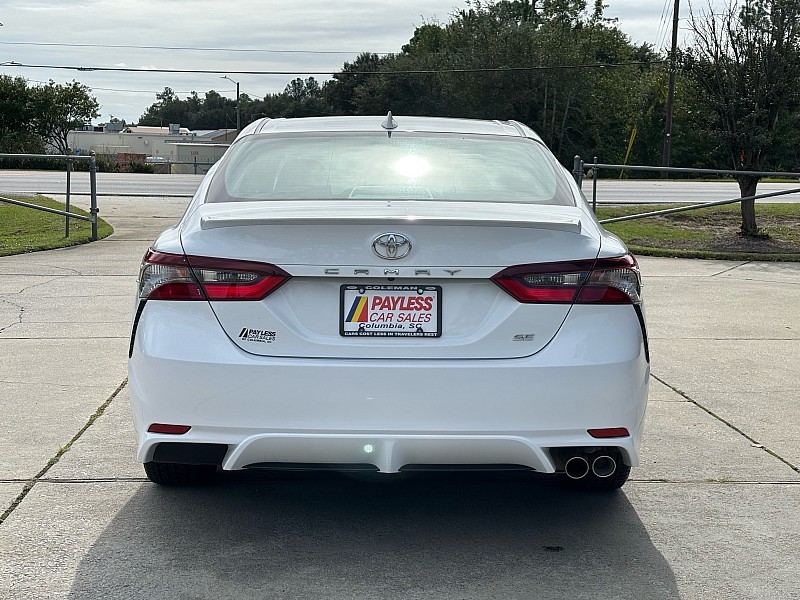 Toyota Camry SE Auto (Natl) 2024