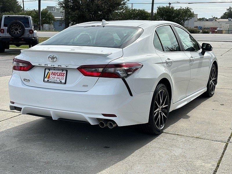 Toyota Camry SE Auto (Natl) 2024