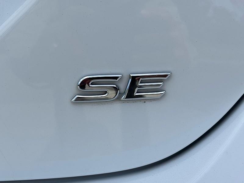 Toyota Camry SE Auto (Natl) 2024