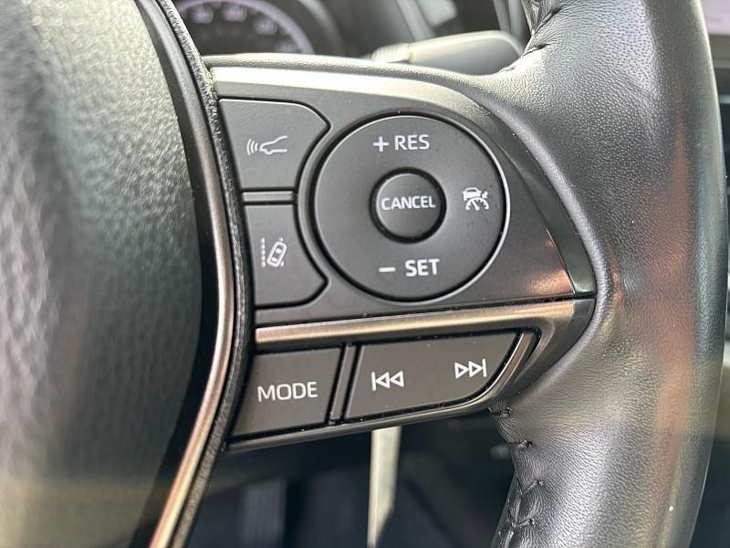 Toyota Camry SE Auto (Natl) 2024