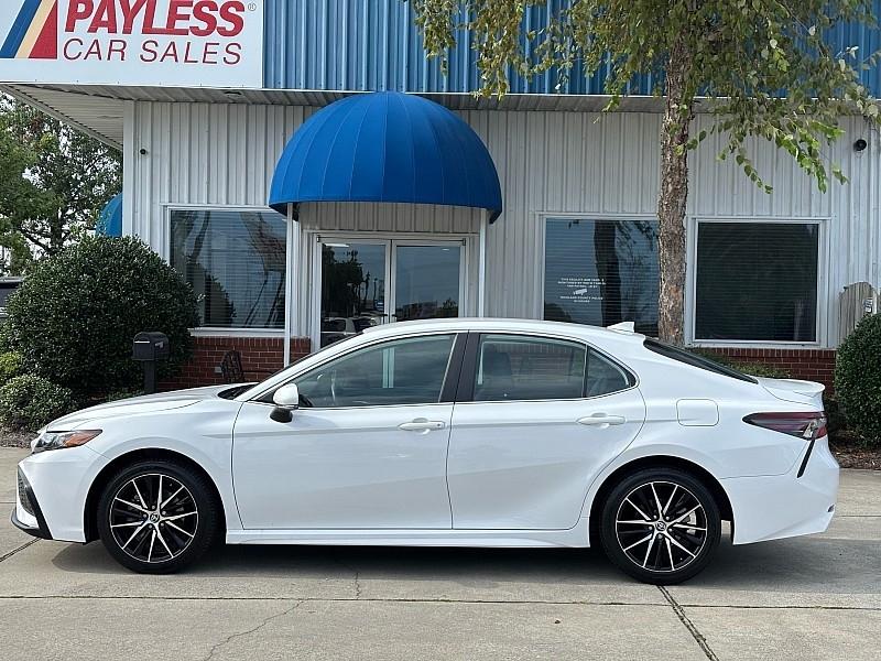 2024 Toyota Camry SE Auto (Natl)