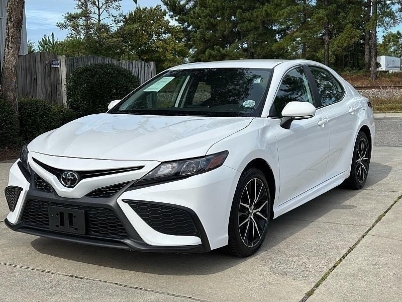 Toyota Camry SE Auto (Natl) 2024