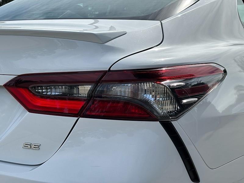 2024 Toyota Camry SE - Photo 17