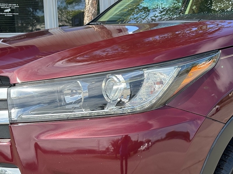 Toyota Highlander Limited V6 FWD (Natl) 2019