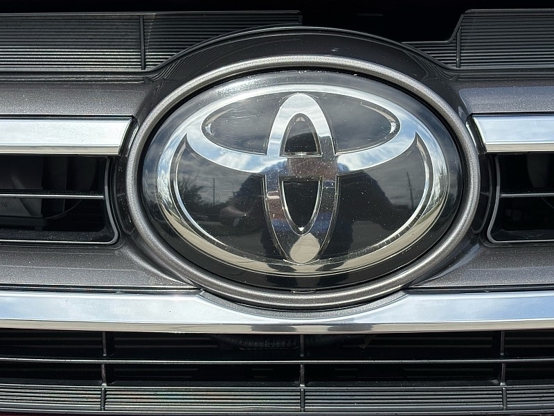 Toyota Highlander Limited V6 FWD (Natl) 2019