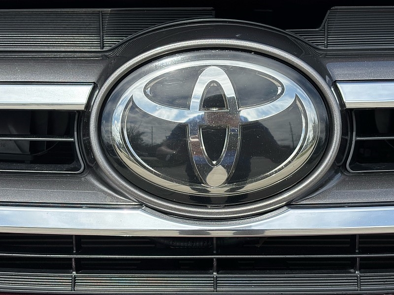 Toyota Highlander Limited V6 FWD (Natl) 2019