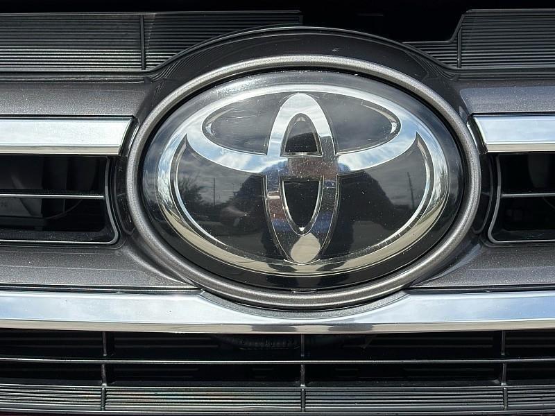 Toyota Highlander Limited V6 FWD (Natl) 2019