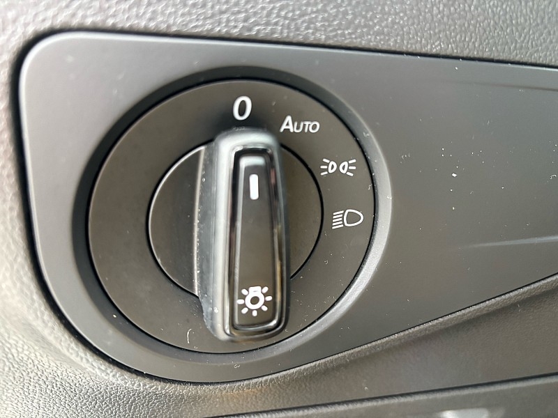 Volkswagen Tiguan 2.0T S FWD 2019 Volkswagen Tiguan 2.0T S FWD 2019