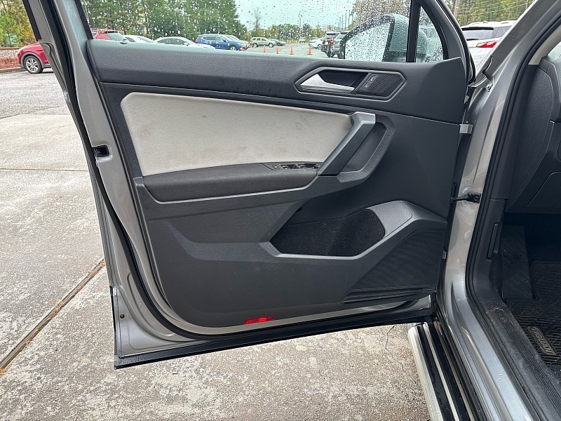 Volkswagen Tiguan 2.0T S FWD 2019 Volkswagen Tiguan 2.0T S FWD 2019