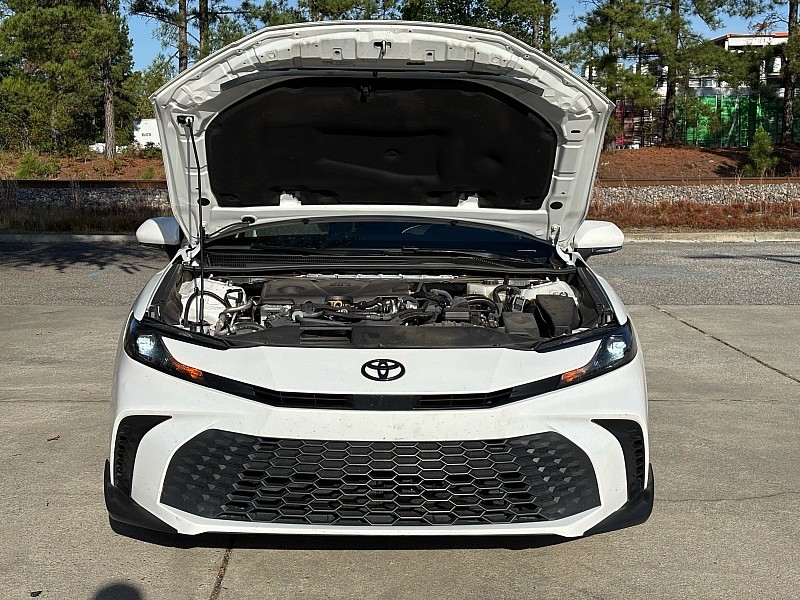 Toyota Camry LE (Natl) 2025