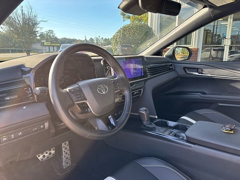 Toyota Camry LE (Natl) 2025