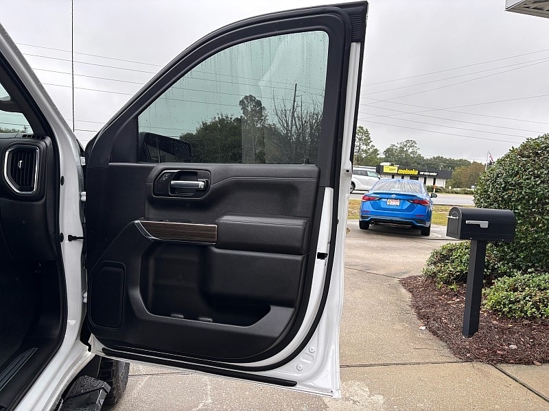 Chevrolet Silverado 1500 LTD 4WD Crew Cab 147" RST 2022