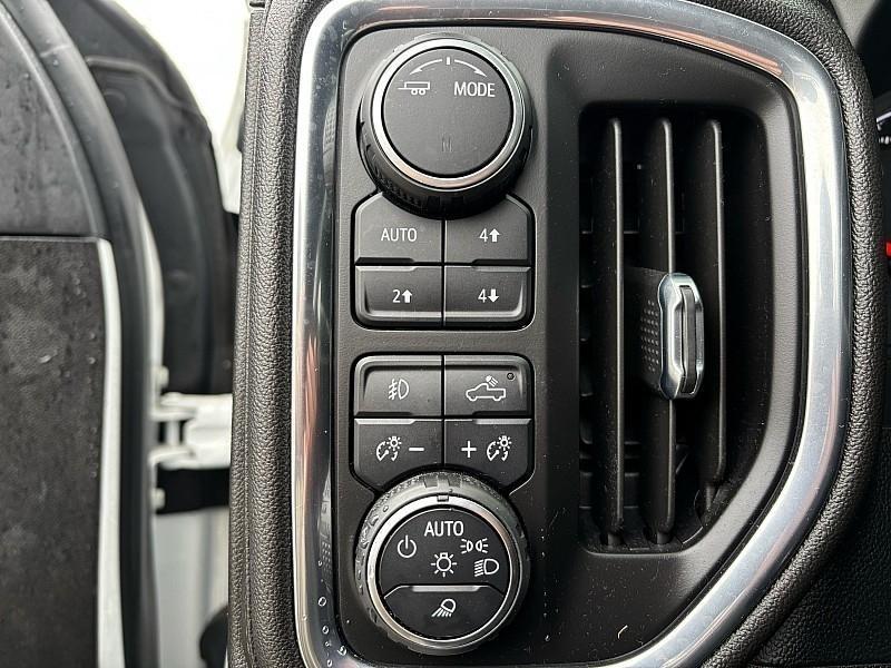 Chevrolet Silverado 1500 LTD 4WD Crew Cab 147" RST 2022