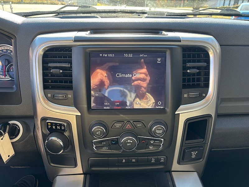 RAM 1500 Big Horn 4x2 Quad Cab 6'4" Box 2018