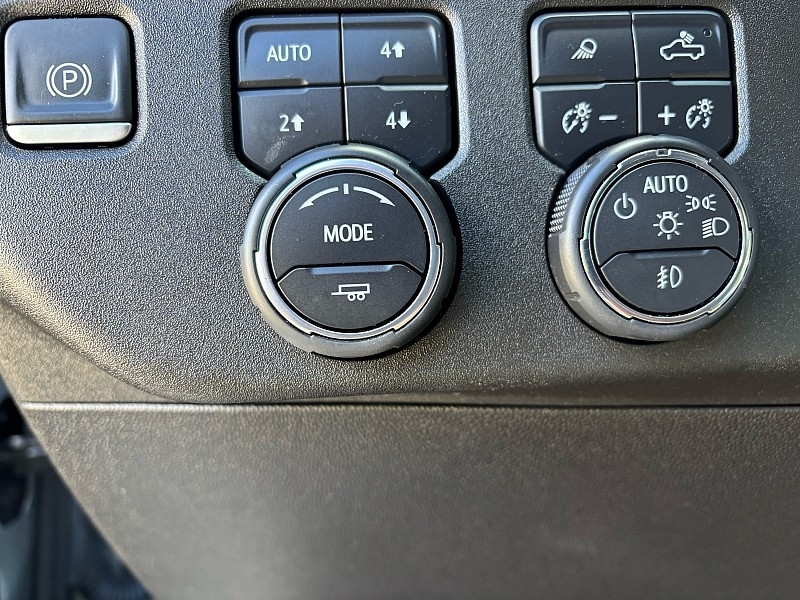 Chevrolet Silverado 1500 4WD Crew Cab 147" RST 2023