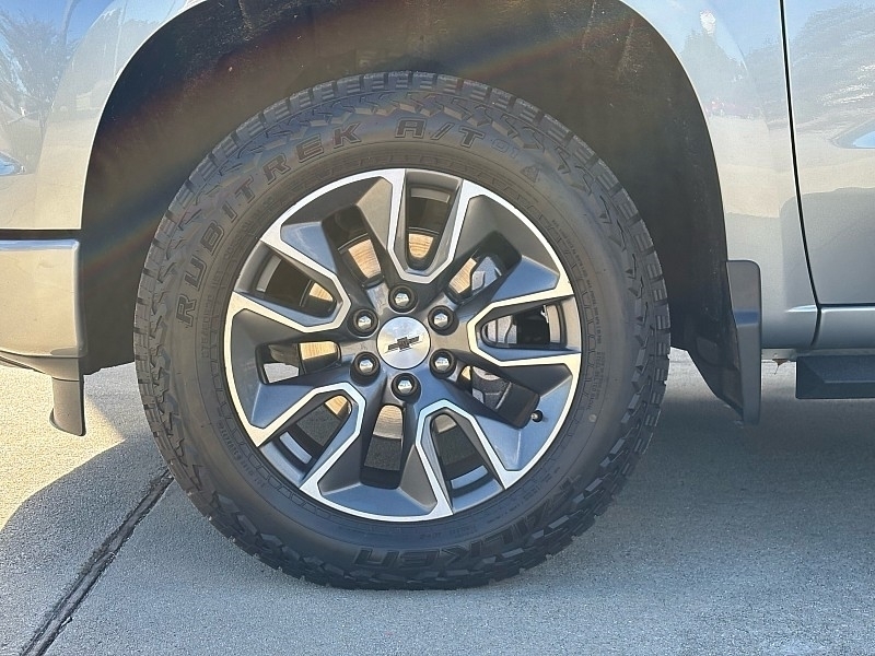 Chevrolet Silverado 1500 4WD Crew Cab 147" RST 2023