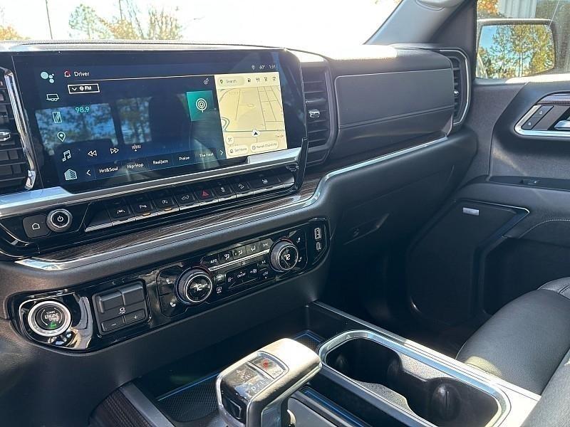 Chevrolet Silverado 1500 4WD Crew Cab 147" RST 2023