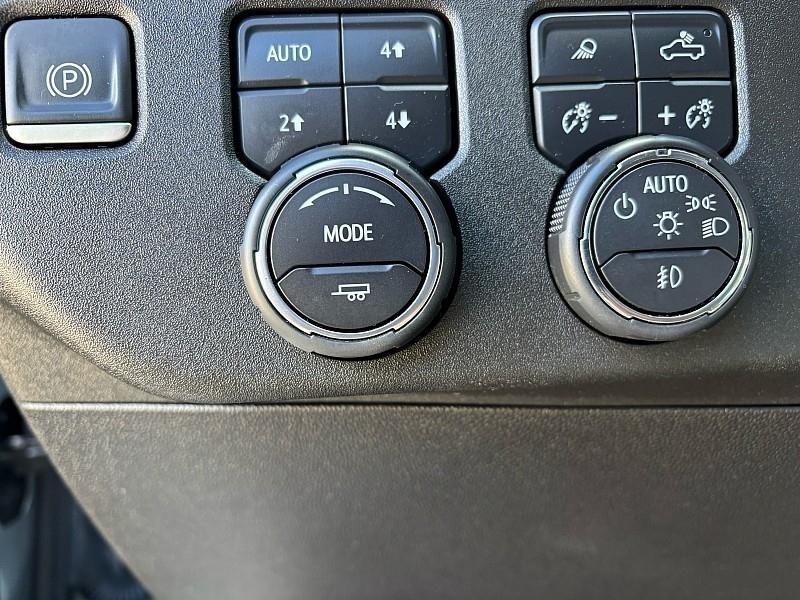 Chevrolet Silverado 1500 4WD Crew Cab 147" RST 2023