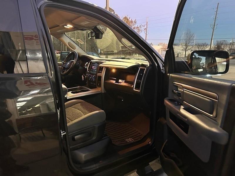 RAM 1500 Big Horn 4x4 Crew Cab 5'7" Box 2018