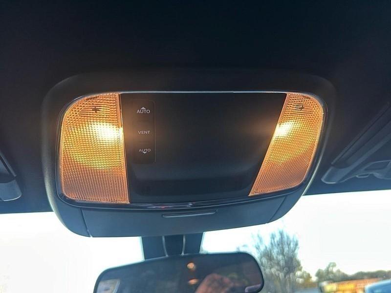 Dodge Charger SXT RWD 2022