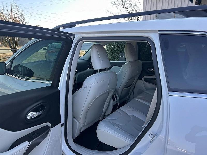 Jeep Cherokee Latitude Lux 4x4 2022