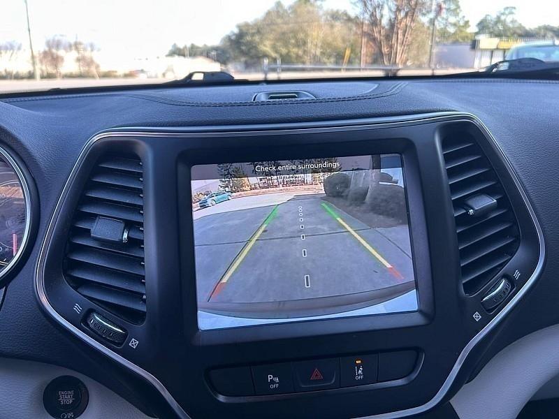 Jeep Cherokee Latitude Lux 4x4 2022