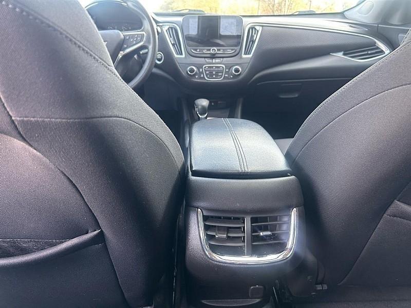 Chevrolet Malibu 4dr Sdn LT 2021