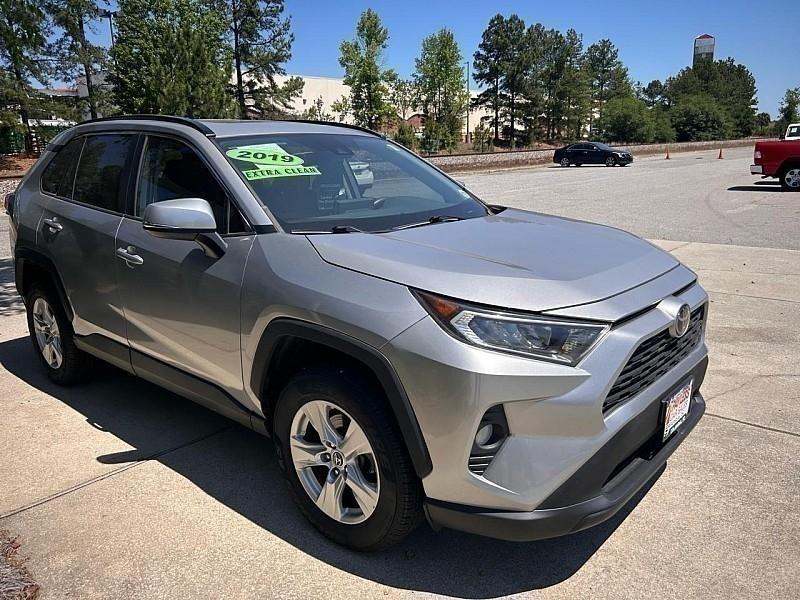 Toyota RAV4 XLE AWD (Natl) 2019