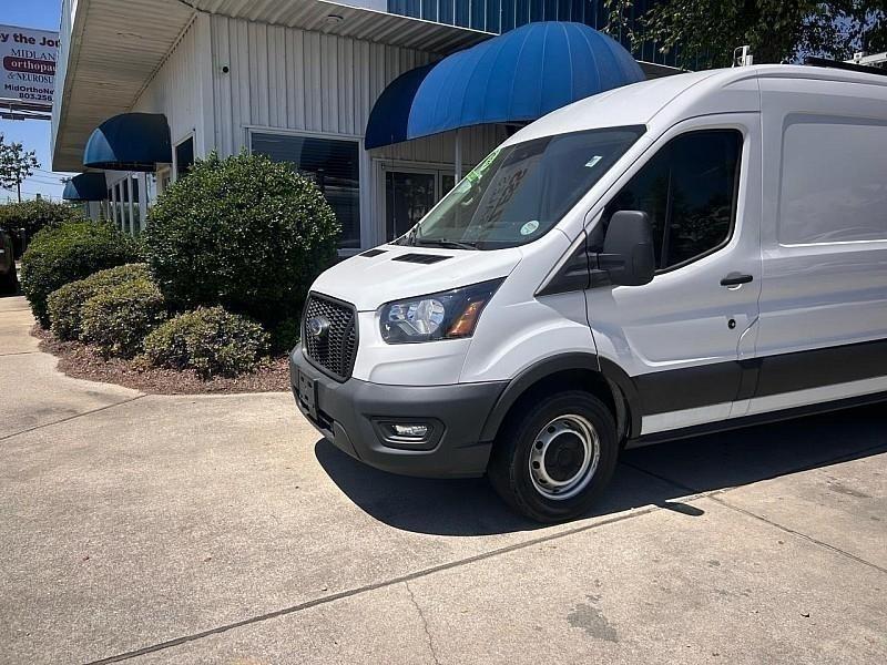 Ford Transit Cargo Van T-250 130" Med Rf 9070 GVWR RWD 2021