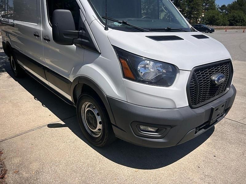 Ford Transit Cargo Van T-250 130" Med Rf 9070 GVWR RWD 2021