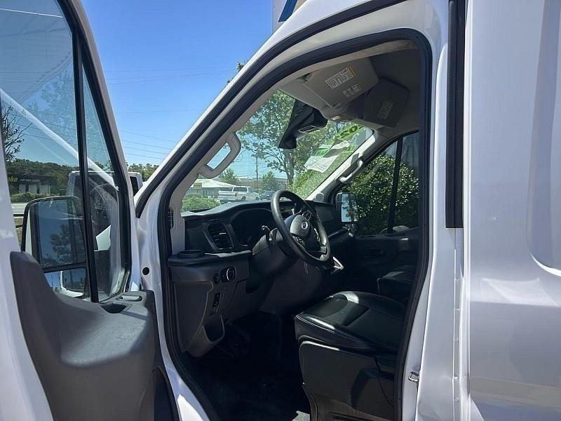 Ford Transit Cargo Van T-250 130" Med Rf 9070 GVWR RWD 2021
