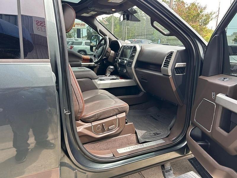 Ford F-150 4WD SuperCrew 145" King Ranch 2015